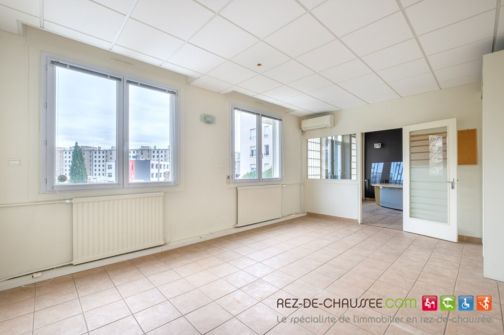 Ecully - bureaux de 268 m² à la location à Ecully 69130 — photo 5
