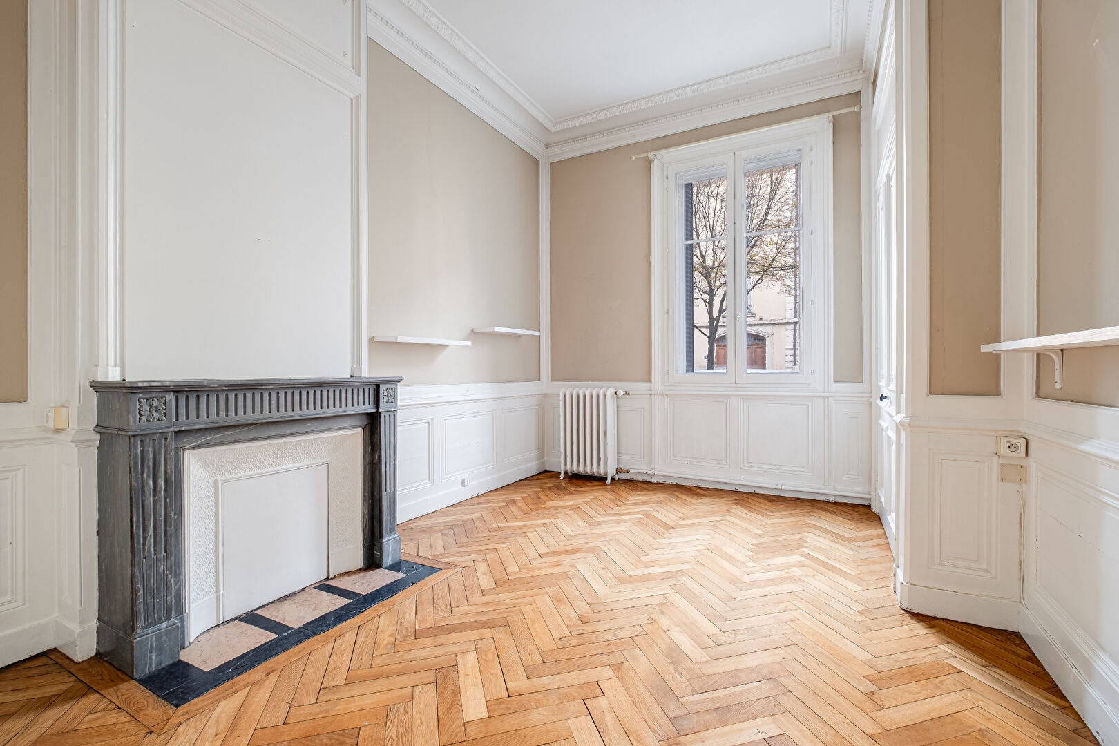 Lyon 6 - bureaux de 151m² à la vente à Lyon 69006 — photo 4