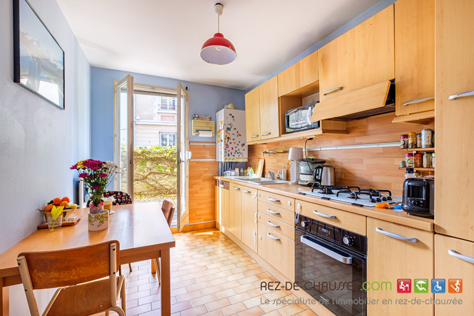Monplaisir : local professionnel de  93 m² en rez-de-jardin à Lyon 69008 — photo 9