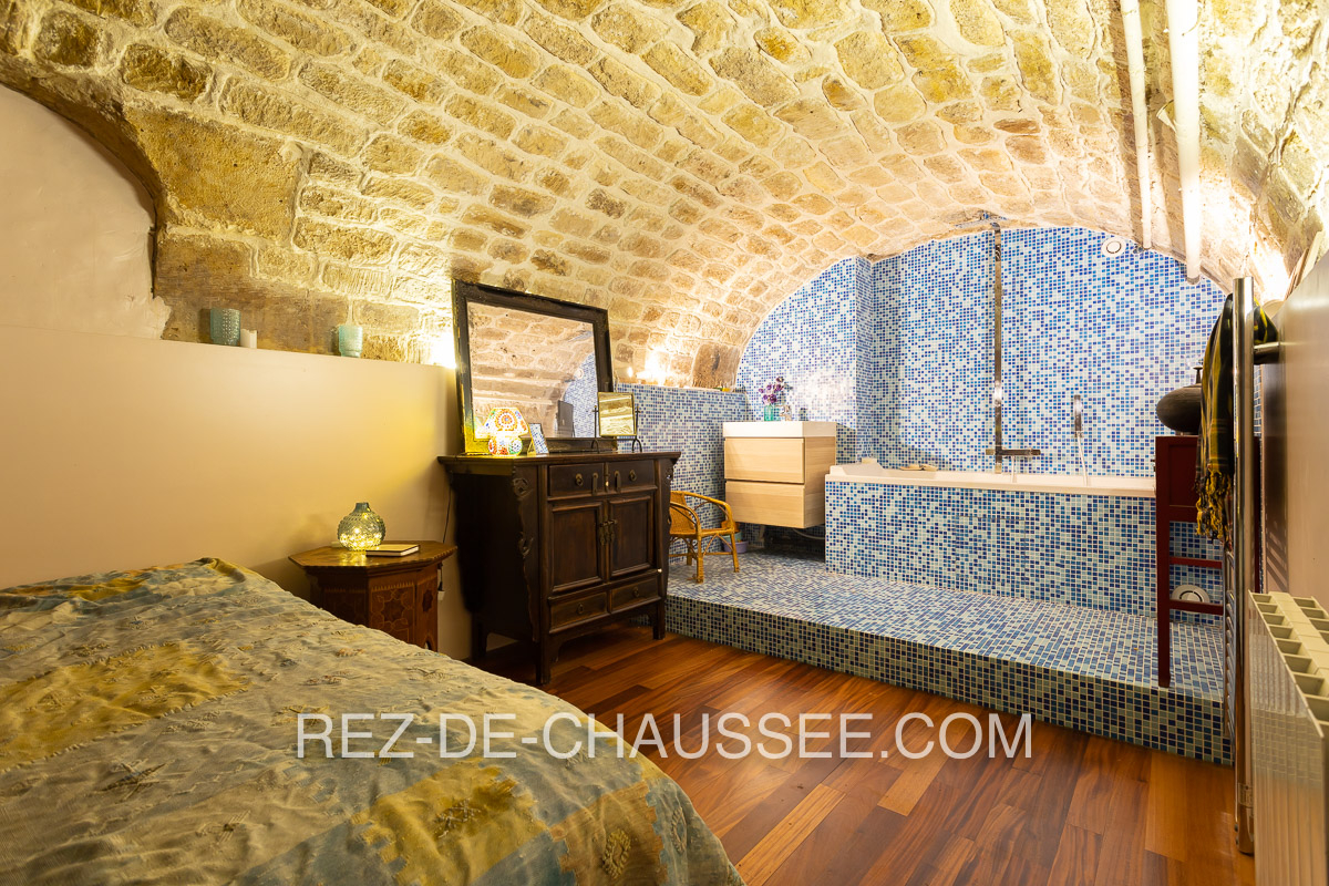 Republique appartement avec atelier d'artiste à Paris 11 — photo 9