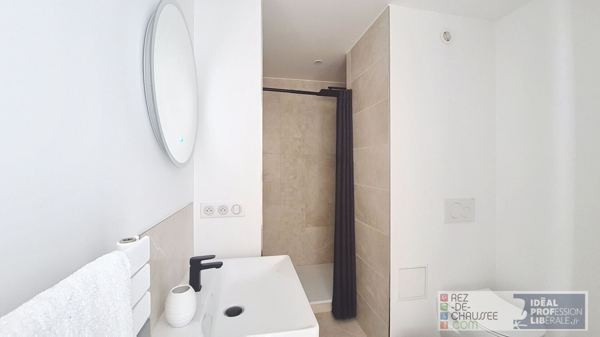 Goncourt appartement renove sur cour à Paris 10 — photo 6
