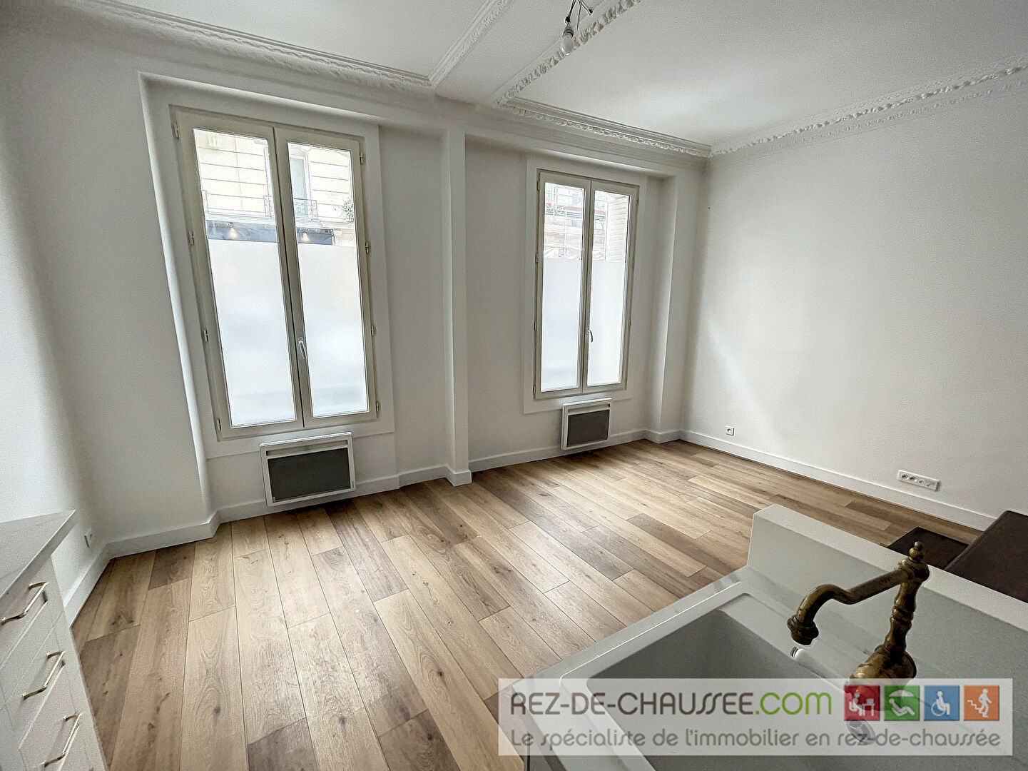 Jules joffrin - espace pour deux postes de travail à Paris 18 — photo 3