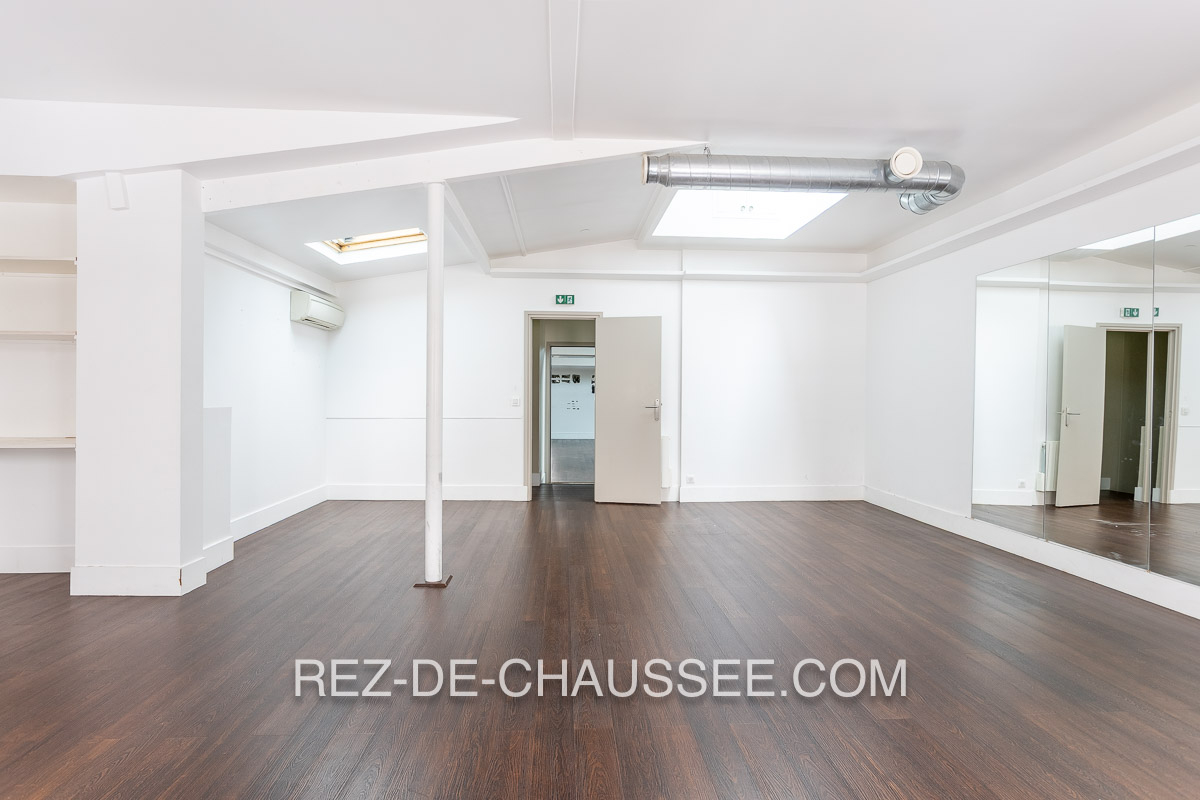 Local commercial rdc + 1er etage  rue de vanves à Boulogne billancourt 92100 — photo 7