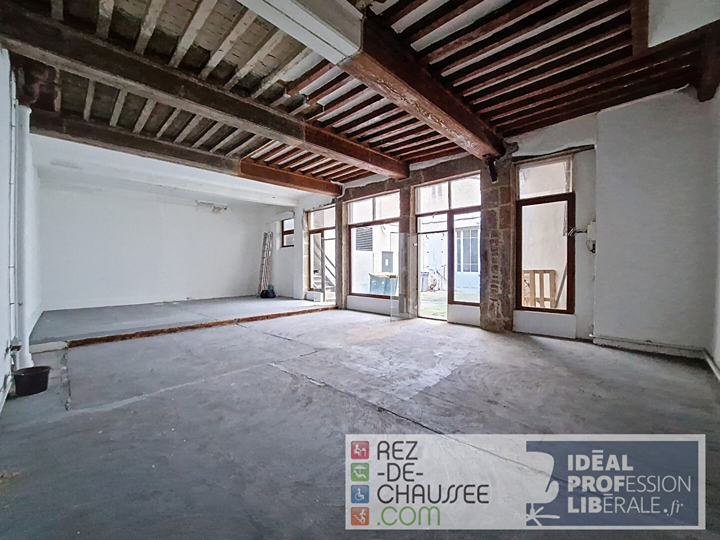 Lyon 2 - plateau bureaux en rdc de 83 m² à Lyon 69002 — photo 5