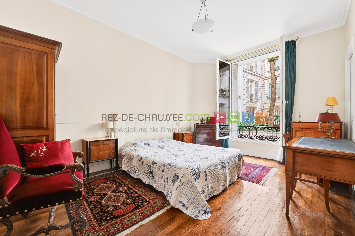 Grand appartement pres du metro rue de la pompe à Paris 16 — photo 2