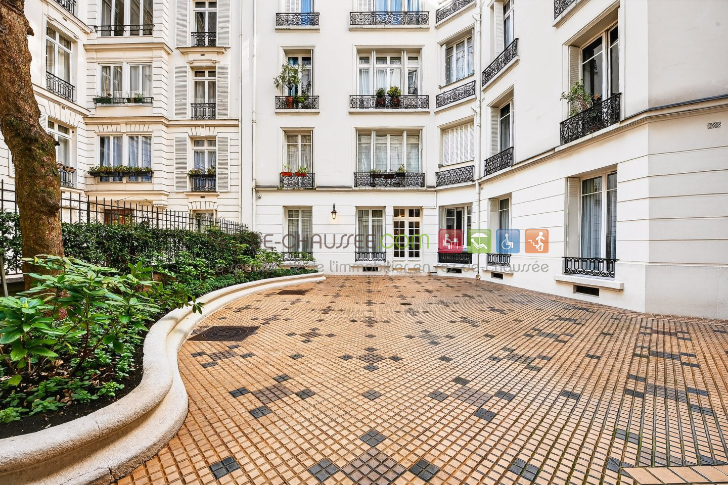 Grand appartement pres du metro rue de la pompe à Paris 16 — photo 9