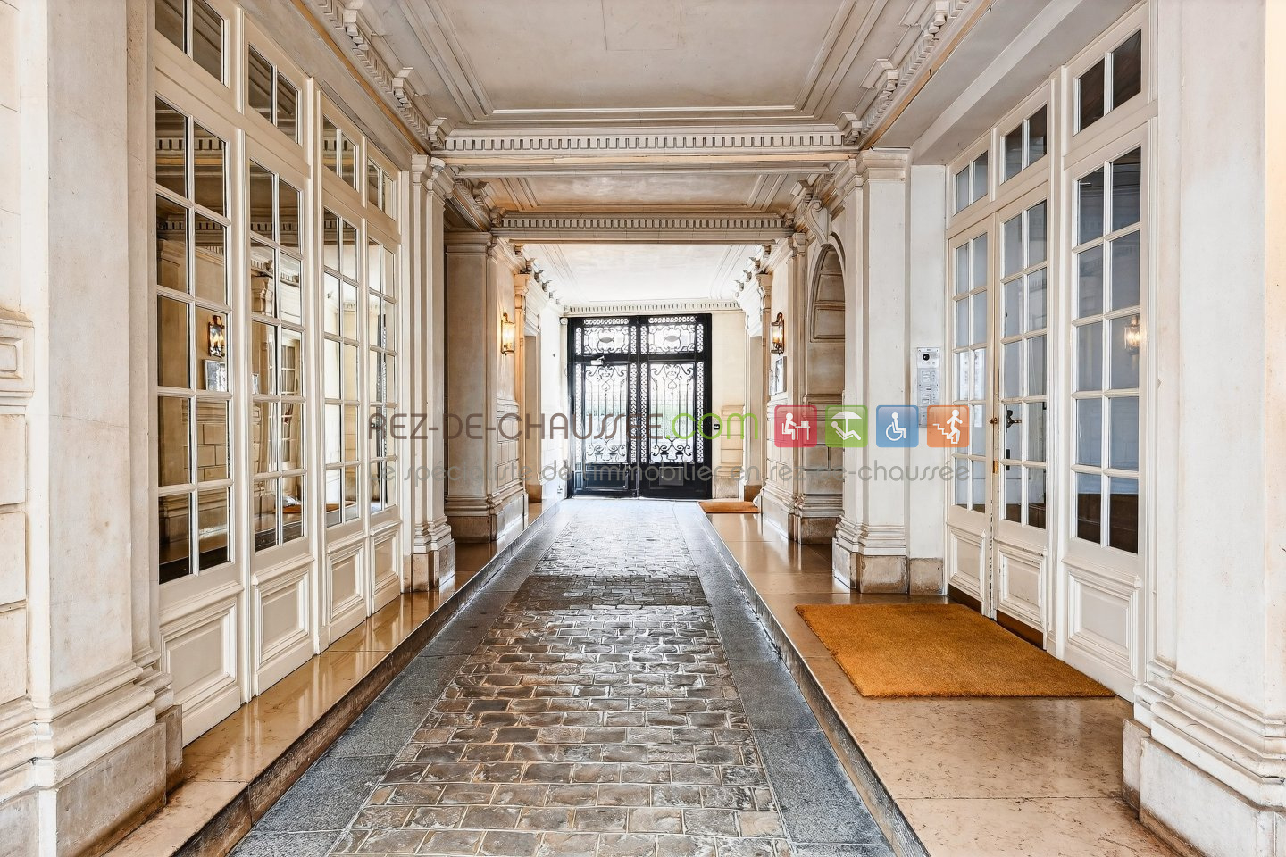 Grand appartement pres du metro rue de la pompe à Paris 16 — photo 11