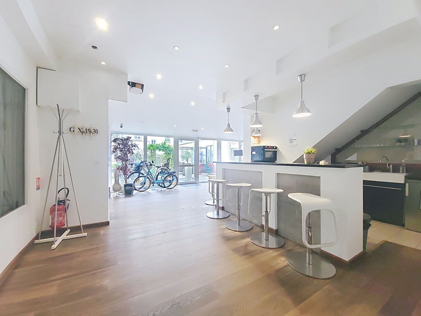 Local commercial modulable sur patio à Boulogne billancourt 92100 — photo 2