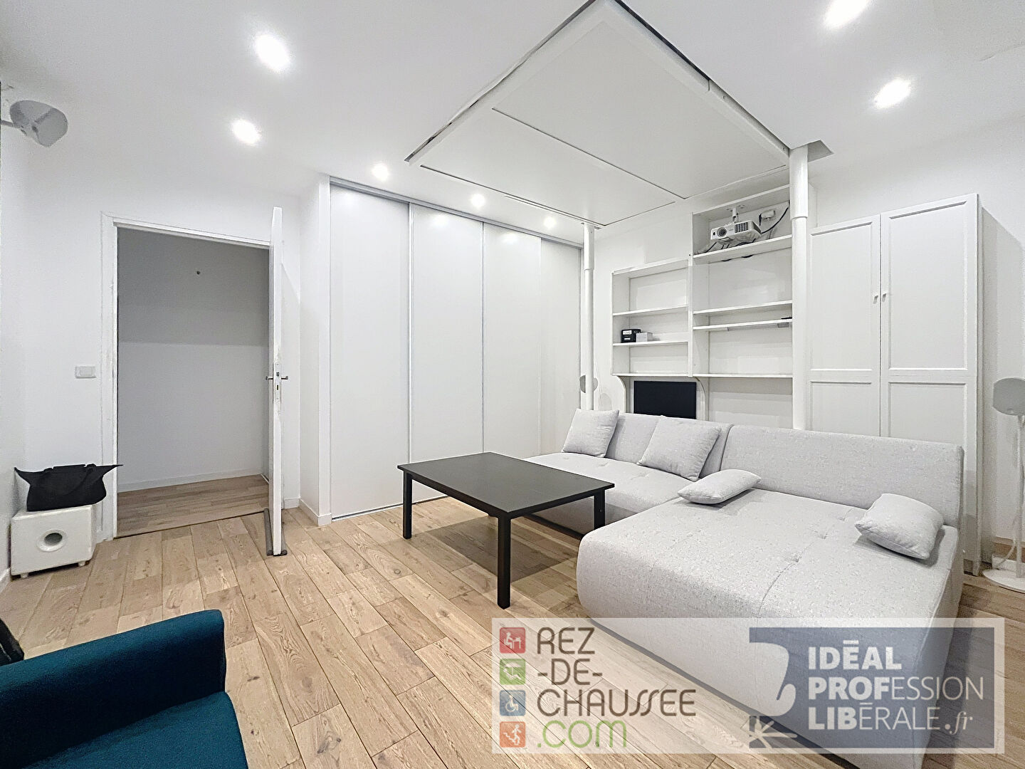 Square carpeaux - beau studio  de 40 m2 sur cour à Paris 18 — photo 4