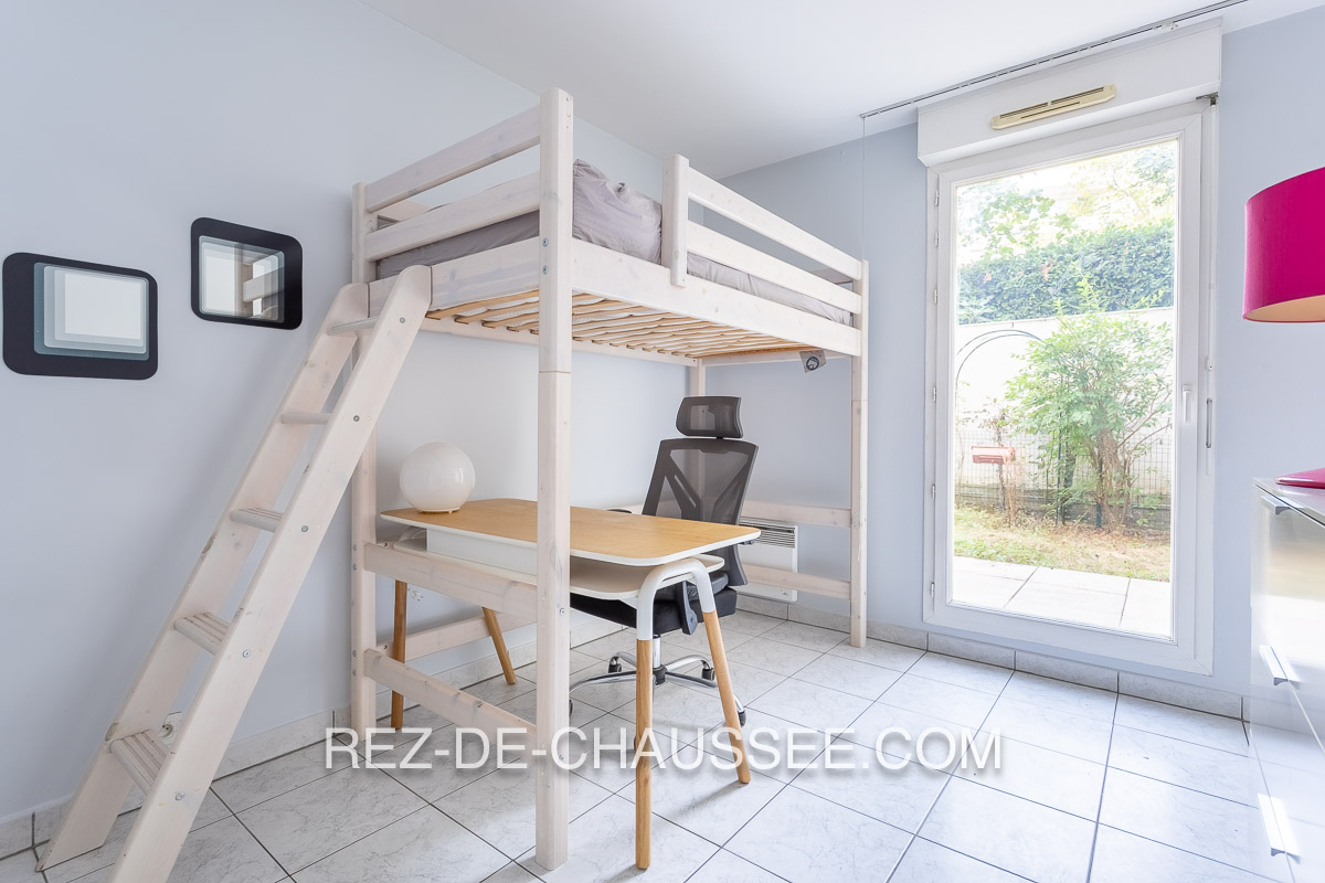 Bureaux pour profession liberale avec terrasse  jardin et parking à Les lilas 93260 — photo 8