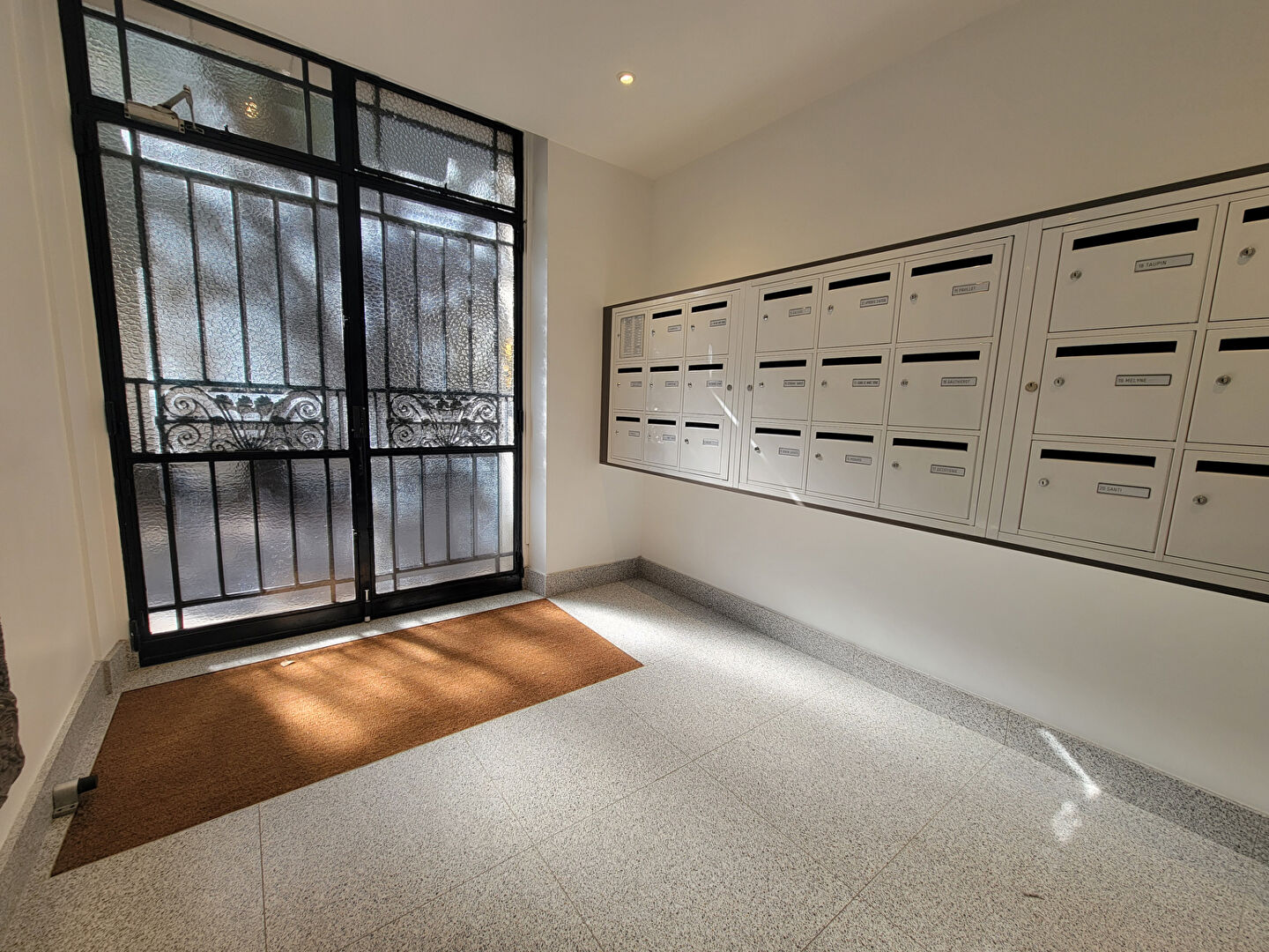 Superbe appartement refait neuf avec jardinet à Paris 15 — photo 9