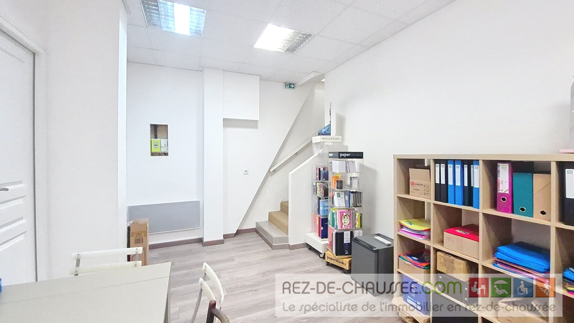 Secteur raspail fonds de commerce librairie papeterie à Paris 14 — photo 9