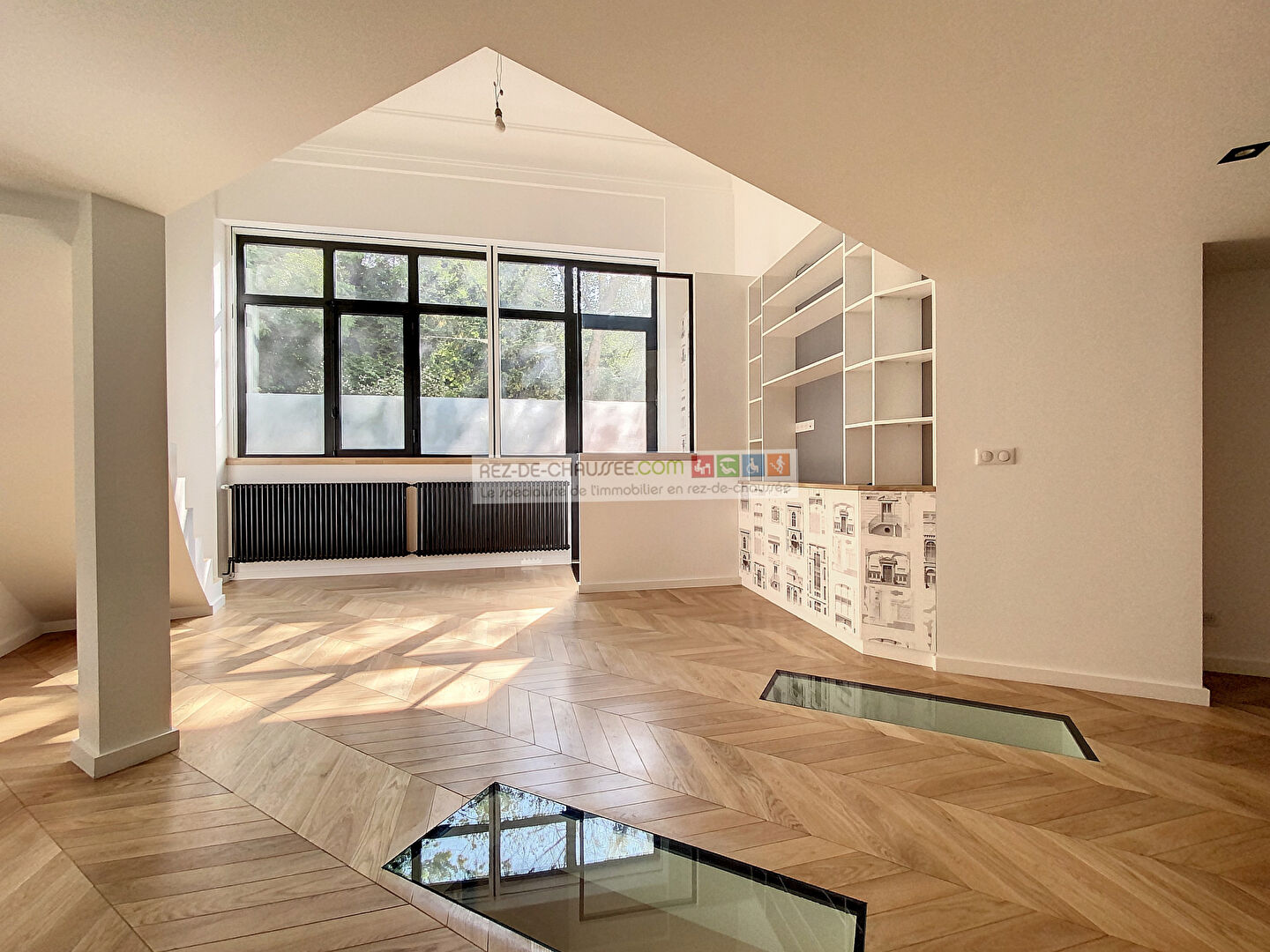 APPARTEMENT ATYPIQUE RENOVE PARC DES BUTTES-CHAUMONT