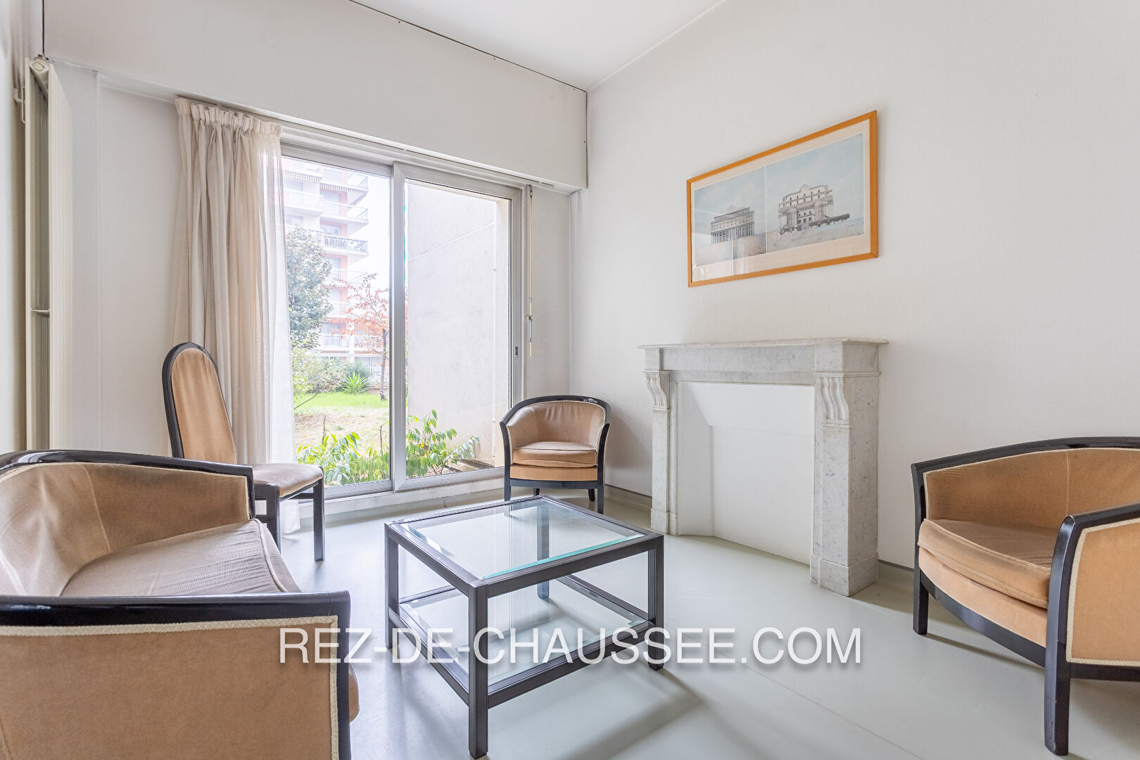 DAUMESNIL LUMINEUX BUREAUX EN TRES BON ETAT