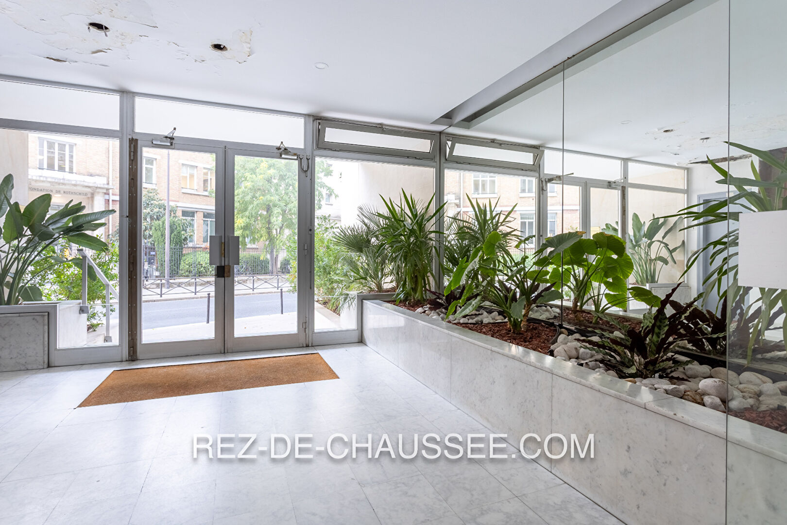 Daumesnil lumineux bureaux en tres bon etat à Paris 12 — photo 11