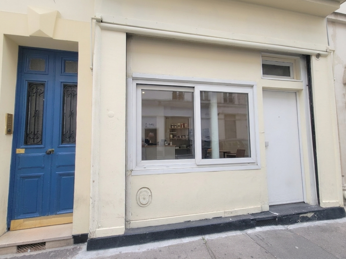 LOCAL REFAIT A NEUF RUE EMILE LEVEL